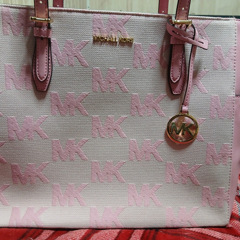 Michael Kors Pink Tote Bag - Picture 4 of 4
